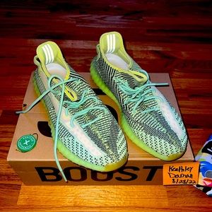 Yeezy Boosf 350 V2 Yeezreel